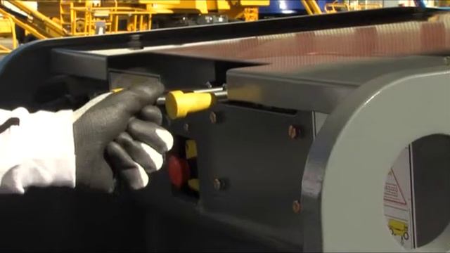 Выдвижение и втягивание расширителей осей смотреть онлайн