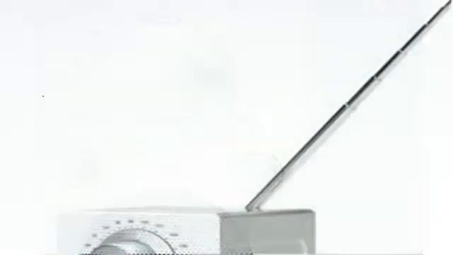 Tivoli iPAL Radio Portatile WhiteSilver смотреть онлайн