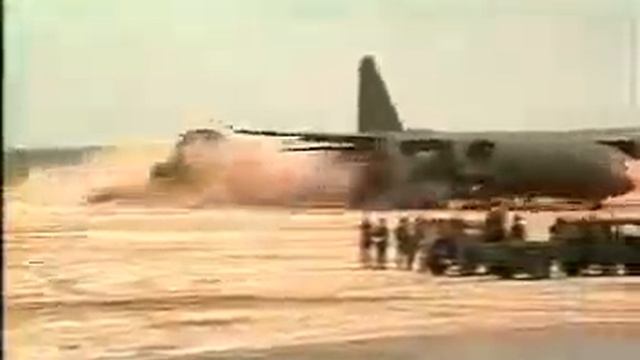 Tech one - C-130 crash landing and tank deployment смотреть онлайн