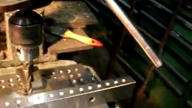 DSCN9608.avi Сверловка от упора. смотреть онлайн