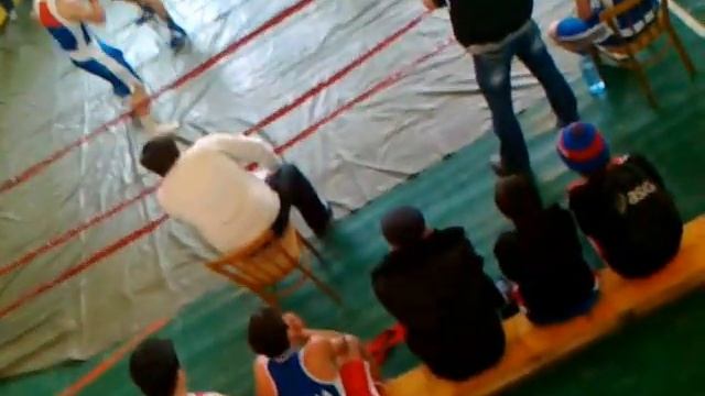 ЖЕСТКИЙ НАКАУТ смотреть онлайн
