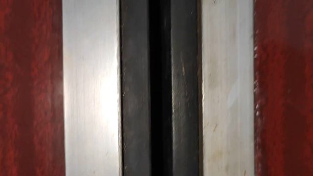 Лифт МЛЗ, Г/П 320 кг, V=0,71 м/сек (просп. Кирова, 13, подъезд 2, г. Днепропетровск) смотреть онлайн