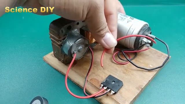 Electric Generator from a Washing Machine Motor DIY Universal Motor to DC Generator смотреть онлайн