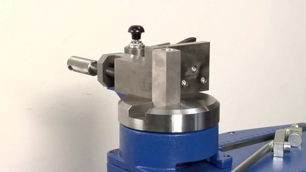 JUTEC Bending System 6000 - The compact bending machine with great performance