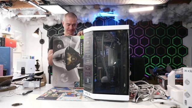 Hyte Y70 Touch PC Build смотреть онлайн