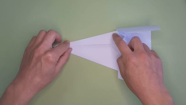 Как сделать самолёт из бумаги который долго летает?🛩️✈️😏👍🏼 смотреть онлайн