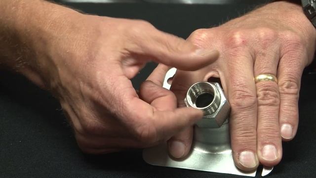 3/4 to 1/2 in. Stainless Steel Reducing Bushing смотреть онлайн