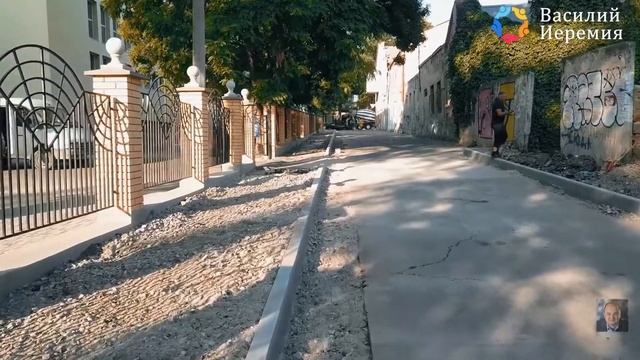 Odessa, sidewalk construction near school 122 смотреть онлайн