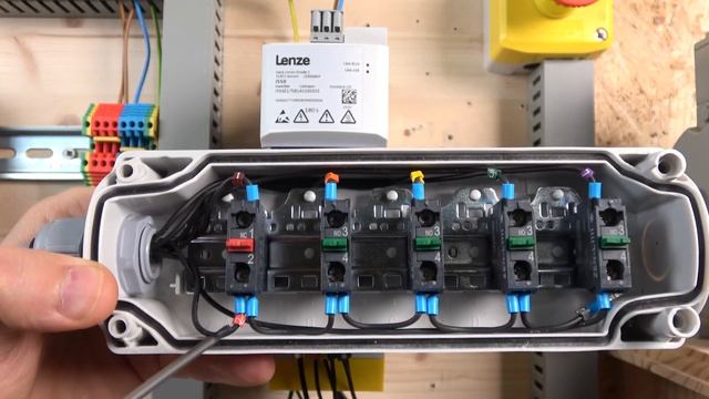 Lenze i550 VFD, Remote control, MOP speed control, Multi frequency set up. English смотреть онлайн