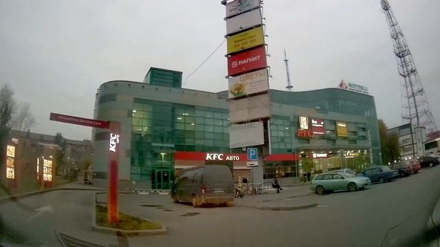 Поездка по городу Тюмени до торгового центра "Матрикс" и на Киевскую смотреть онлайн