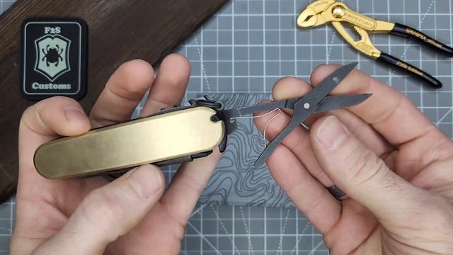 Dragonox Cybertool M Camper with new Metonboss pocket clip! смотреть онлайн
