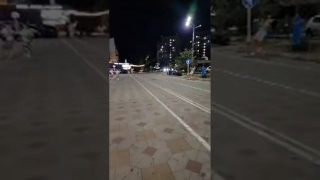 18.07.2024 Отдыхаем в Анапе. Сидим в кафе _Ангел Вкуса_ смотреть онлайн