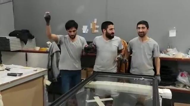 fabrikada böyle rahatlık görülmedi :) yusuf karakaş ve murat reis ile halayımız смотреть онлайн