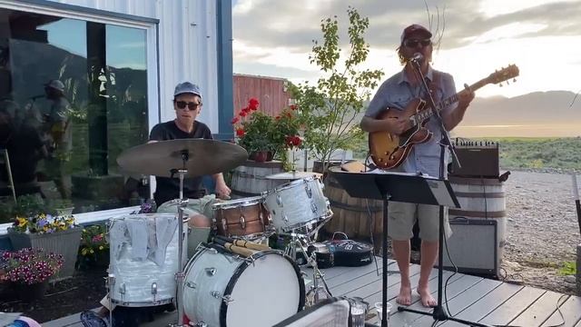 Batdorf & The Brother Wolf (duo) - "Real Good Friend" - Melvin Brewing, Alpine WY 6.5.20 смотреть онлайн