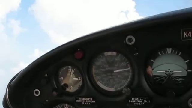 Wing root vortex generators on a Piper PA32 (tuft testing) - 0 & 10 degrees flaps смотреть онлайн