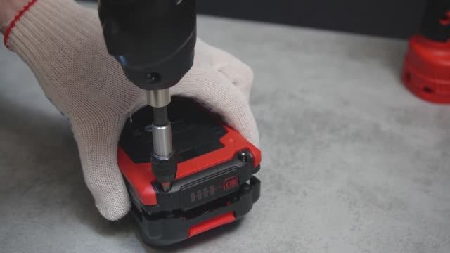 Отвёртка DEKO - Сборка техники смотреть онлайн