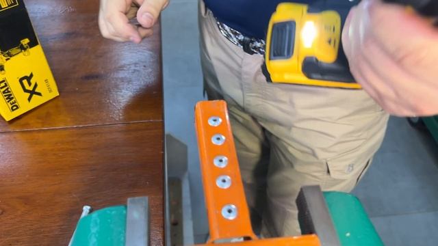 Lançamento DeWALT DCF404 E DCF403 Rebitador A Bateria Com Qualidade E Preço #dewalt #ferramentas