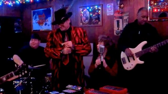 Dale Robertson Band with Mighty Michael, harmonica, 12/9/16 Toy Box II смотреть онлайн