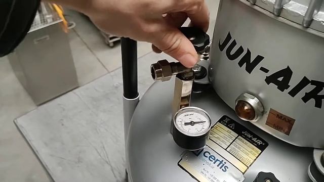 Compressor Jun-air смотреть онлайн