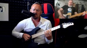 Умеет ли играть на гитаре Владимир Бегунов из группы Чайф?