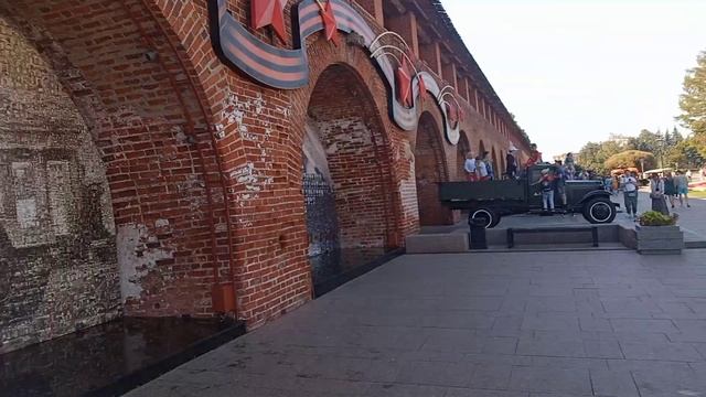 НИЖНИЙ НОВГОРОД. ПРОГУЛКА В КРЕМЛЕ. ВЫСТАВКА ВОЕННОЙ ТЕХНИКИ смотреть онлайн