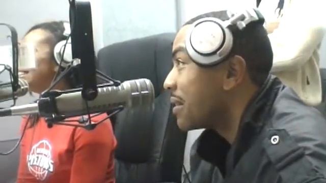 MASON RADIO "CHARLES "GATOR" MOORE 107.5 FM "IT'S CHRISTMAS TIME" DEBUT смотреть онлайн