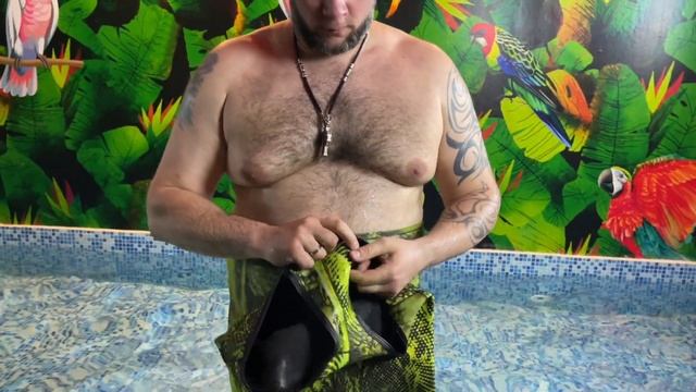 Надеваем гидрокостюм Salvimar KRYPTONITE  гидроударом