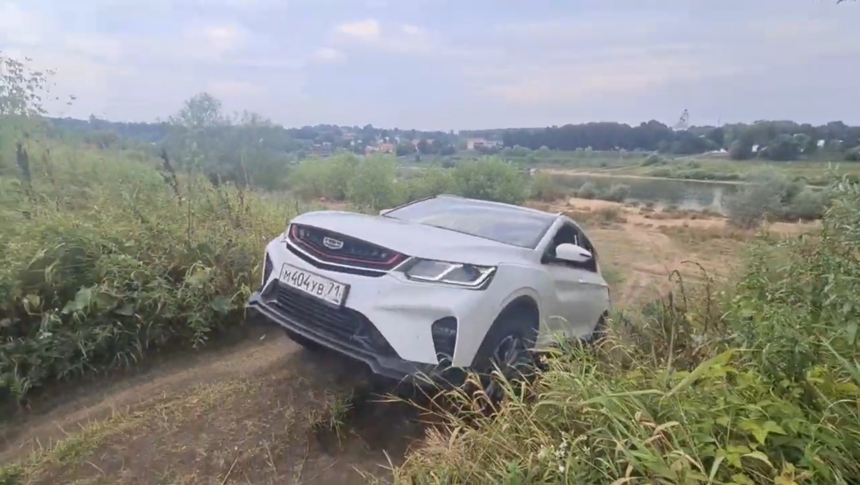 Поездка на природу на Geely Coolray. Испытание лёгким бездорожьем.