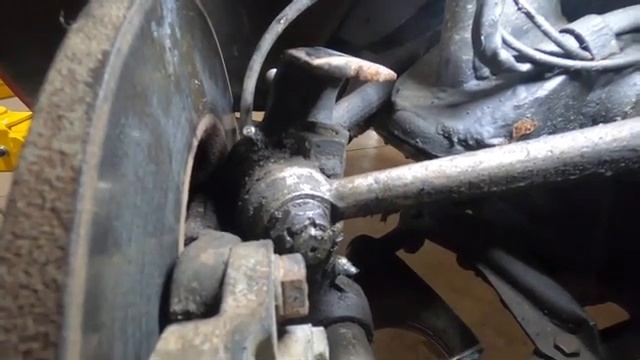 Ferrari 330 America Front Suspension смотреть онлайн