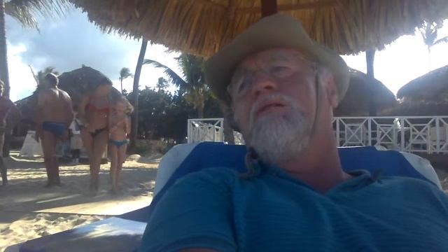 Black Raven folk song in Punta Cana beach (Черный ворон, поем в Доминикане!) смотреть онлайн