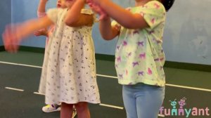 "Да, да, да - сказала голова. Нет, нет, нет - ножка ей в ответ" Funny Ant Malahovka