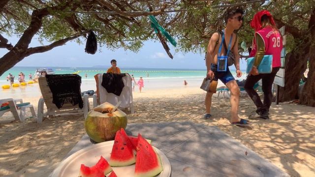 Eating Thai Food on Tropical Island POV смотреть онлайн