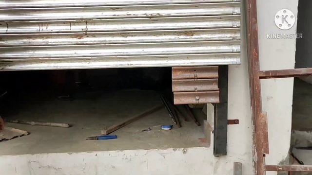 How to fitting rolling shutter | Rolling shutter fitting in india | shutter | saifi Febrication смотреть онлайн