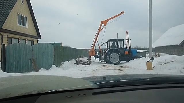 БМ-205Д поперек проулка. смотреть онлайн