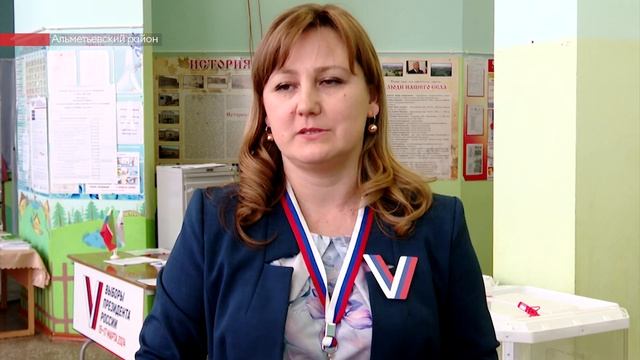 В Русском Акташе погуляли, проголосовали и сожгли Масленицу смотреть онлайн