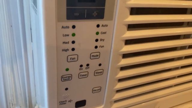Arctic king 6000BTU Air conditioner start up (GMCC Compressor) смотреть онлайн