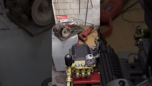 Универсальная машинка, которая и канализацию почистит и машины помоет 🤘🤘🤘 #proteus #гидродинамика