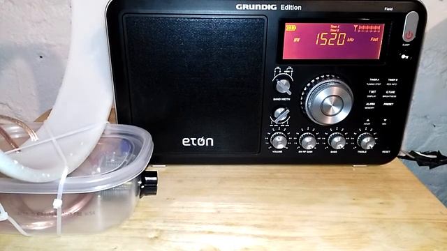 DIY Indoor AM Loop Antenna - AM/MW DX of WWKB @ 1520 kHz from Buffalo, New York смотреть онлайн