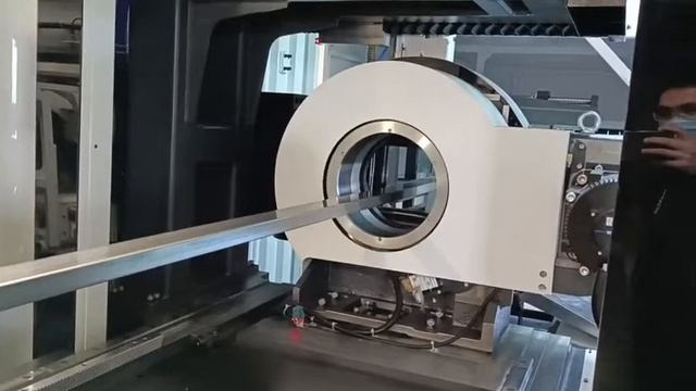 BODOR T-SERIES TUBE LASER CUTTER WITH T-TRANS AUTOMATIC LOADING DEVICE смотреть онлайн