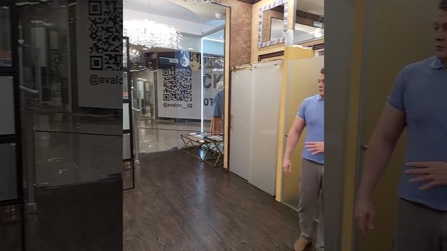 Стеклянная дверь в душевую смотреть онлайн