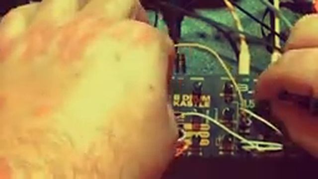 The random mini-synth family #82: Expanded Kastle (KASTLE + VCA + EG) смотреть онлайн