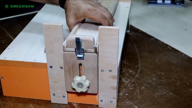 DIY Jigsaw Cutting Station Version 2 [4K]