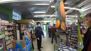 ЖИЕСТЬ - ОХРАНА, МЕНТЫ И УЧАСТКОВЫЙ ОЧКАСОВ, ТУХЛОБАРЫГИ "ПЕРЕКРЁСТКА"...