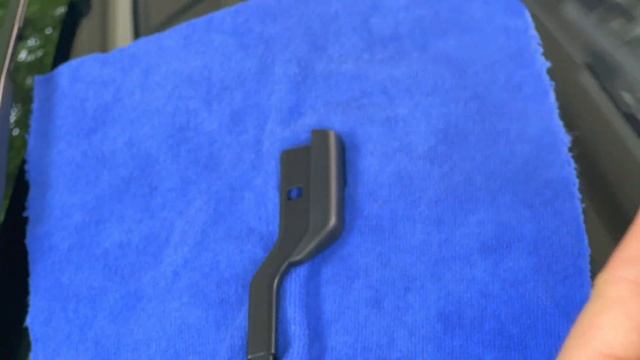 Tesla Model 3 - Wiper Blade Replacements смотреть онлайн