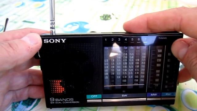 Sony ICF-4900