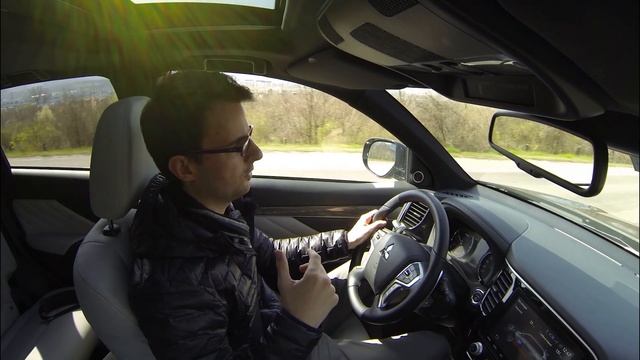 Ako na úspornú jazdu s Mitsubishi Outlander PHEV (4.diel) смотреть онлайн