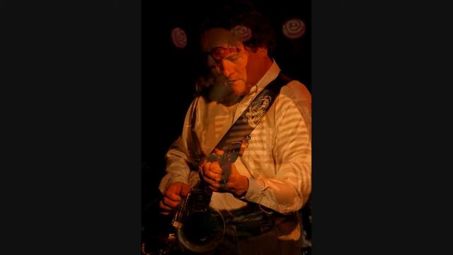 Asker Bluesband: Look What You´ve Done смотреть онлайн