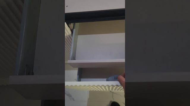 Остров с фасадами в эмали. смотреть онлайн