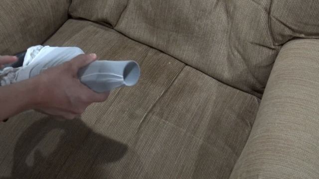 Put a STOCKING over your Vacuum Cleaner Hose for this Genius Hack!! 💥 смотреть онлайн