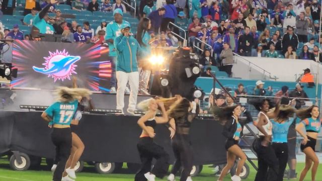 Trick Daddy Rick Ross Trina DJ Sam Sneak Halftime Show Miami Dolphins SNF Week 18 2023 смотреть онлайн